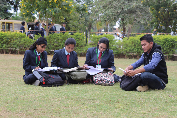 students_garden